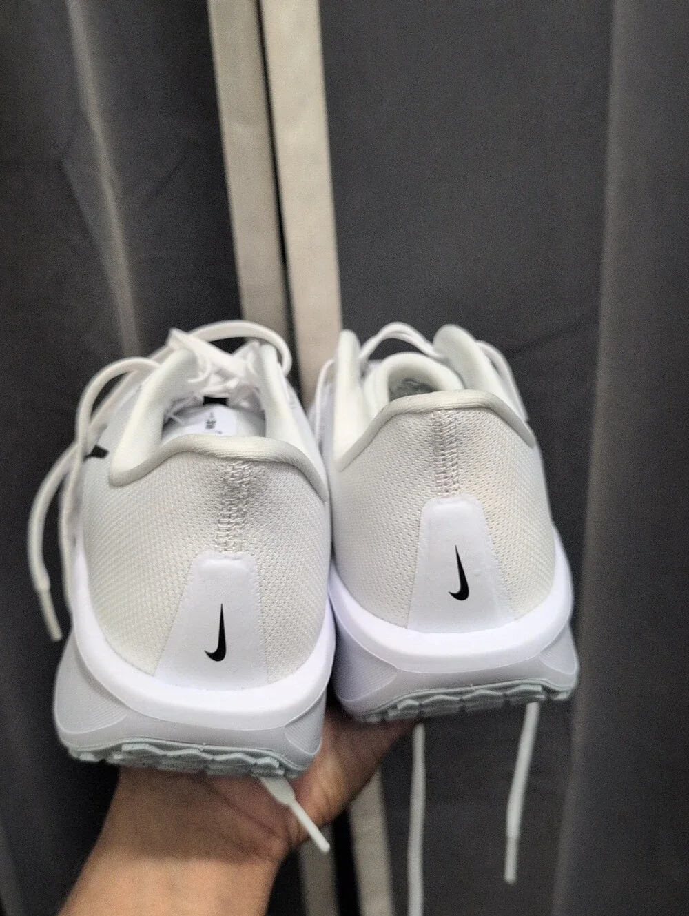 Nike lightweight white